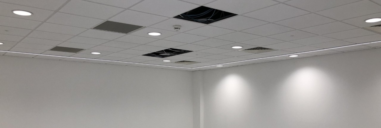 suspended-ceiling-finished A metal frame suspended ceiling