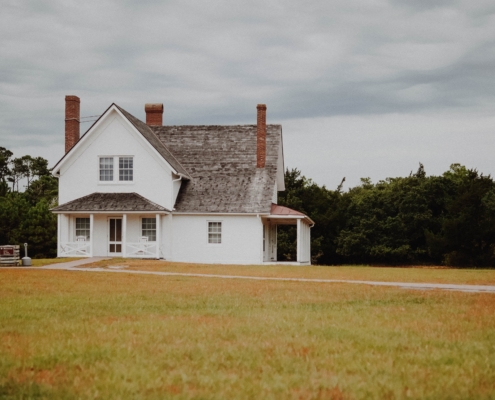 Picture of house in field