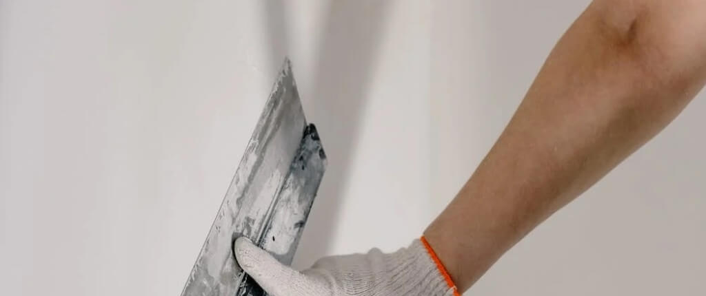 Plastering Trowel - Free To Use Under Unsplash Licence - Ksenia Chernaya Plastering Trowel